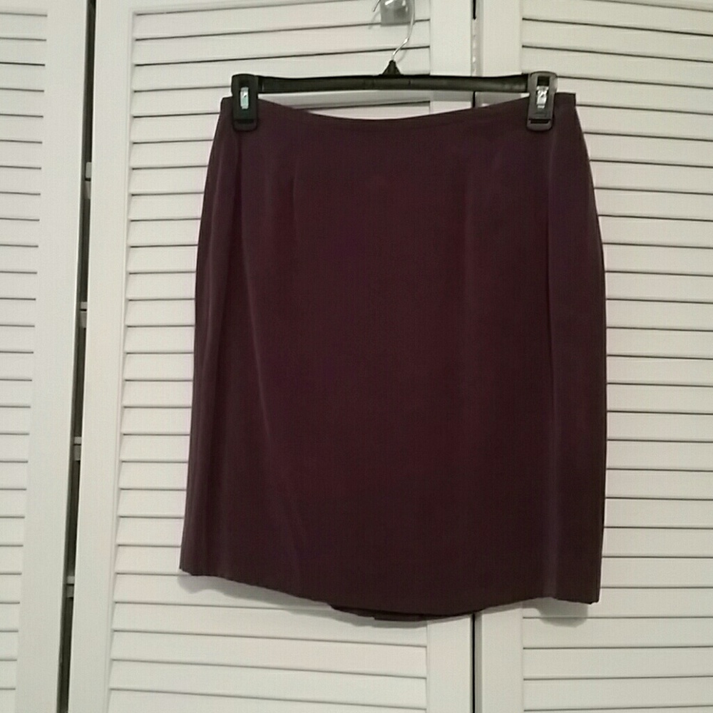 Chaus Petite  Purple Silk skirt